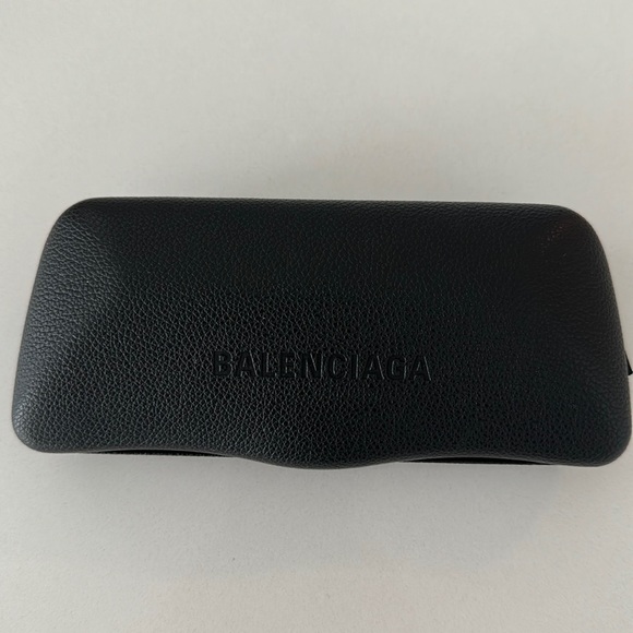 BALENCIAGA DYNASTY RECTANGLE SUNGLASSES IN BLACK - Picture 7 of 7